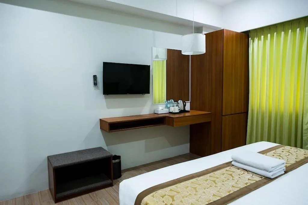 Hotel Fleur De Liz Panglao 2*,